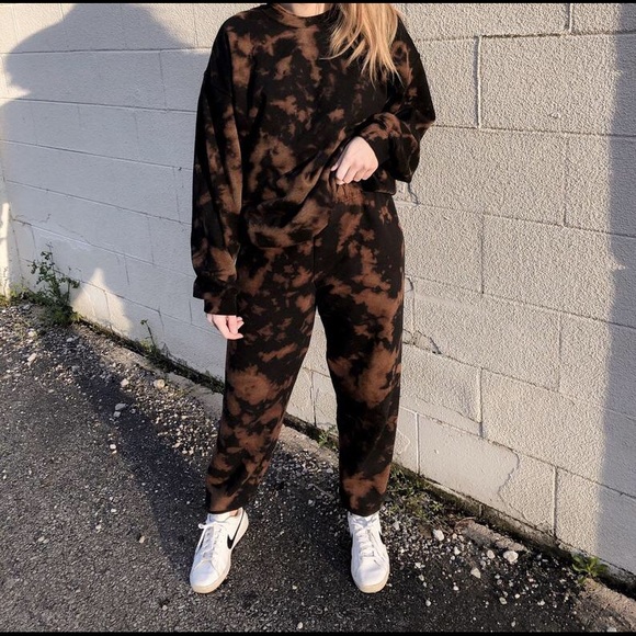 Bleached Tiedye Set - Picture 2 of 3